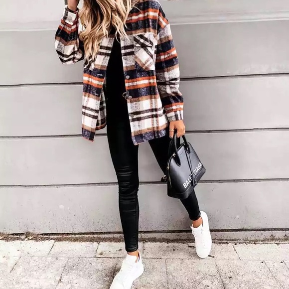 Coming soon! Holds available; Flannel plaid jacket // button down cozy top s m l - Picture 3 of 5